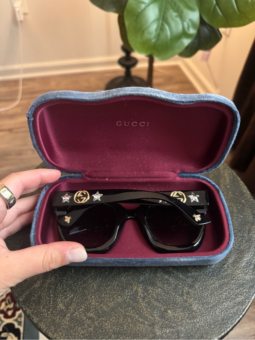GUCCI SUNGLASSES